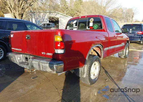 2000 Toyota Tundra Sr5 V8 z USA, uszkodzony, nr VIN 5TBBT4419YS028388